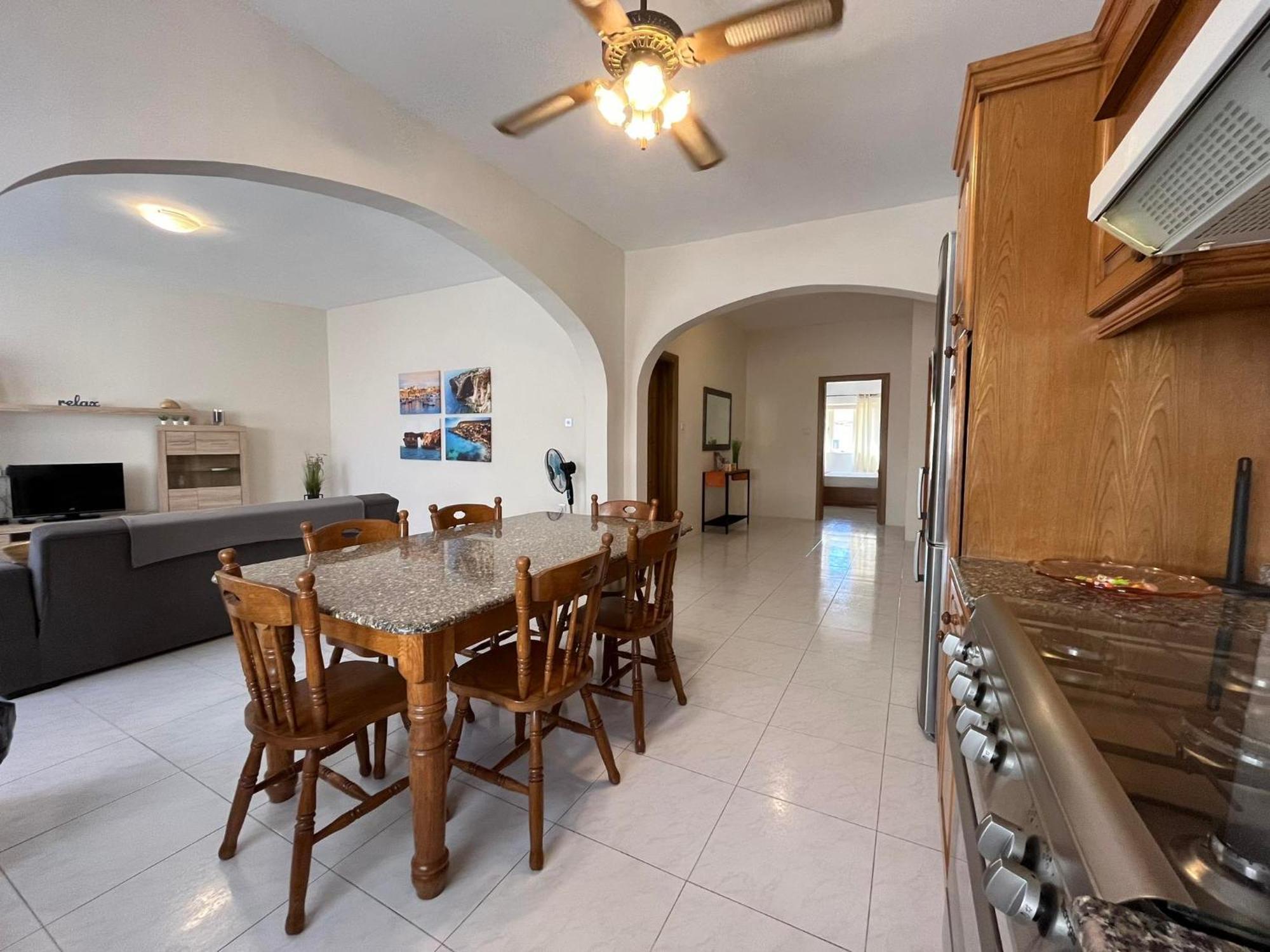 Nr41 Holiday Apartment - Close To Village Centre, Promenade, Shops & Restaurants Marsaxlokk Εξωτερικό φωτογραφία